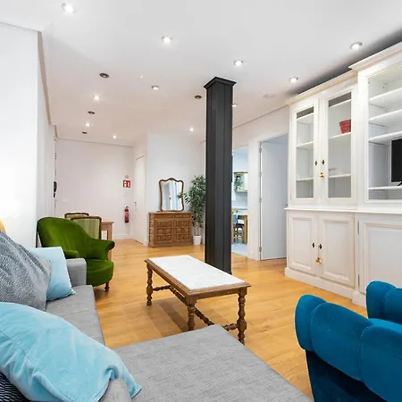 & - Neighbourhood Of Gros דירה *