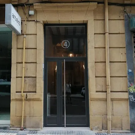 & - Neighbourhood Of Gros Апартаменты *
