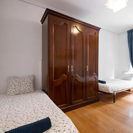 & - Neighbourhood Of Gros Daire *